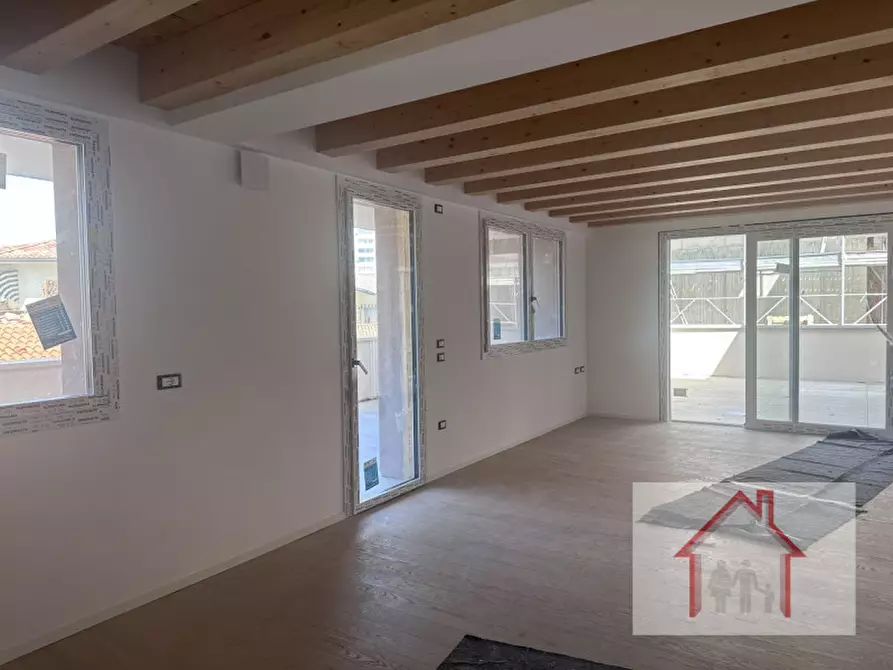 Immagine 3 di Attico in vendita  a Treviso