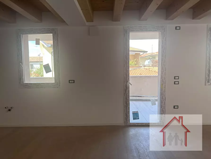 Immagine 4 di Attico in vendita  a Treviso