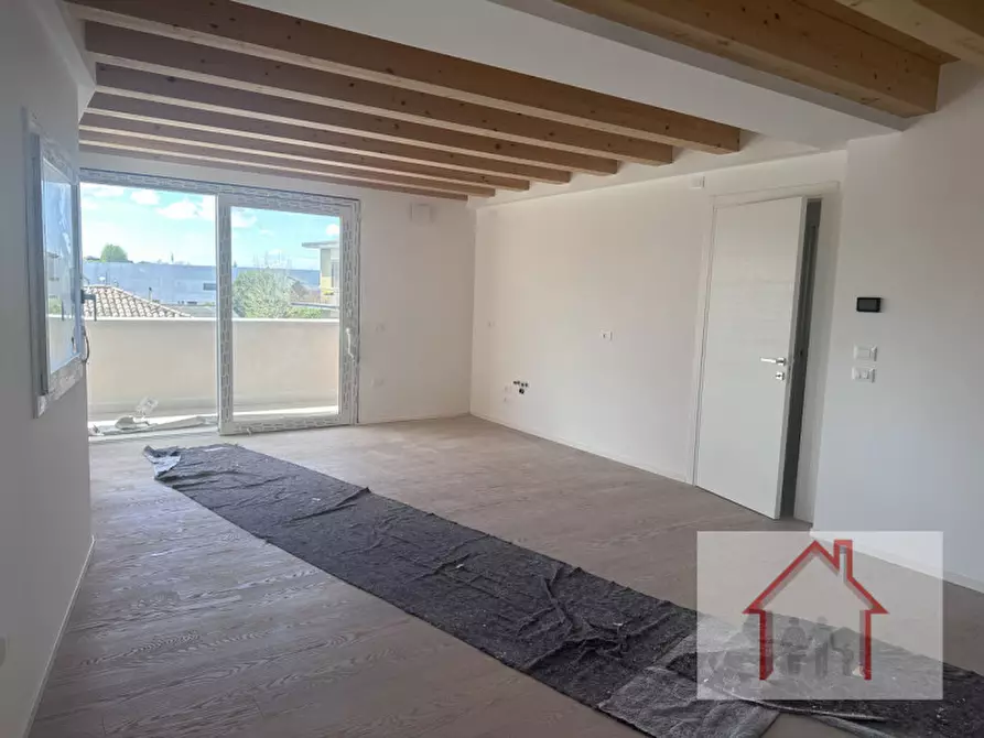 Immagine 5 di Attico in vendita  a Treviso