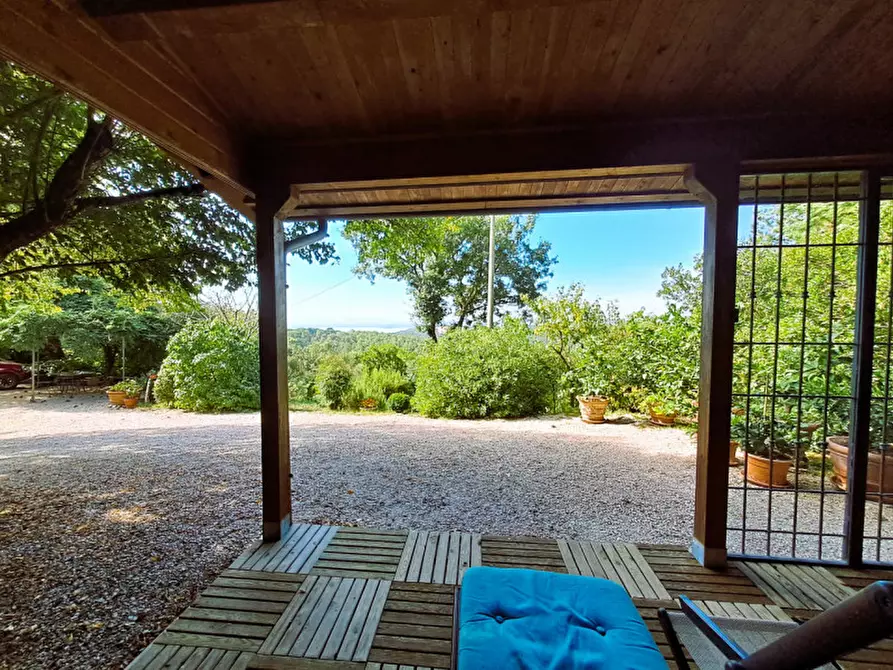 Immagine 40 di Villa in vendita  a Passignano Sul Trasimeno