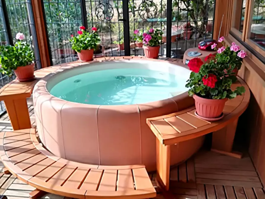 Immagine 47 di Villa in vendita  a Passignano Sul Trasimeno