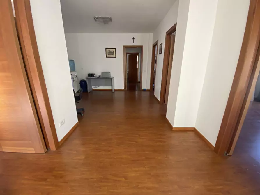 Immagine 6 di Ufficio in vendita  a Padova