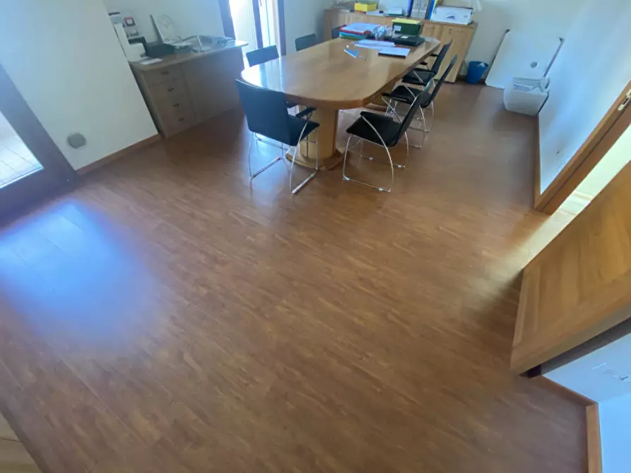 Immagine 9 di Ufficio in vendita  a Padova