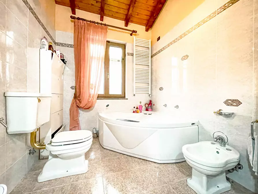 Immagine 15 di Appartamento in vendita  in via Buonarotti, 25 a Pella