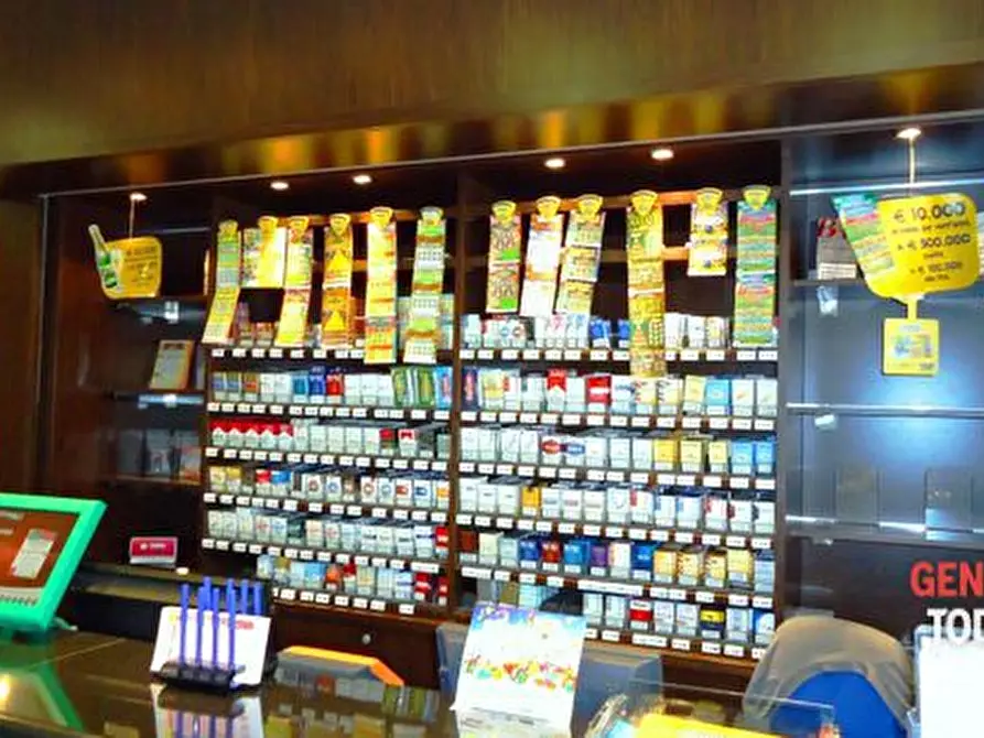 Immagine 5 di Attività commerciale in vendita  in via venezia a Padova