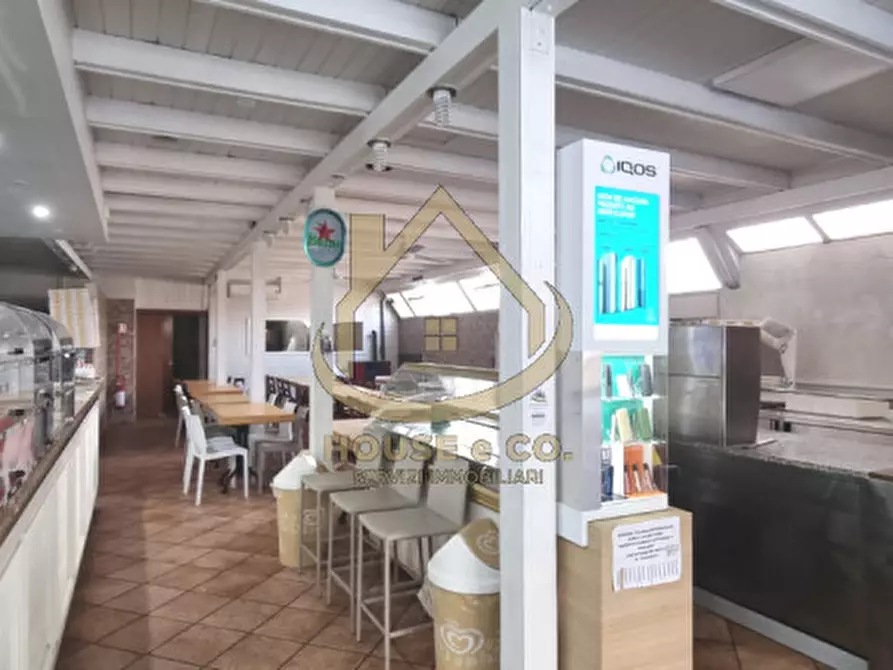 Immagine 2 di Attività commerciale in vendita  in Vigevano Centro a Vigevano