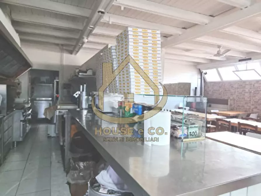 Immagine 4 di Attività commerciale in vendita  in Vigevano Centro a Vigevano