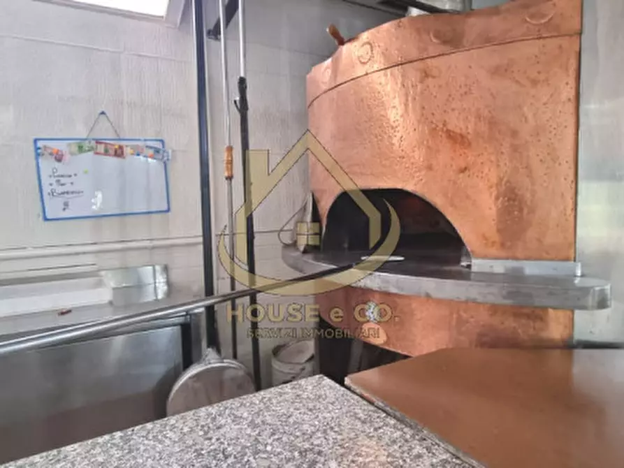 Immagine 10 di Attività commerciale in vendita  in Vigevano Centro a Vigevano