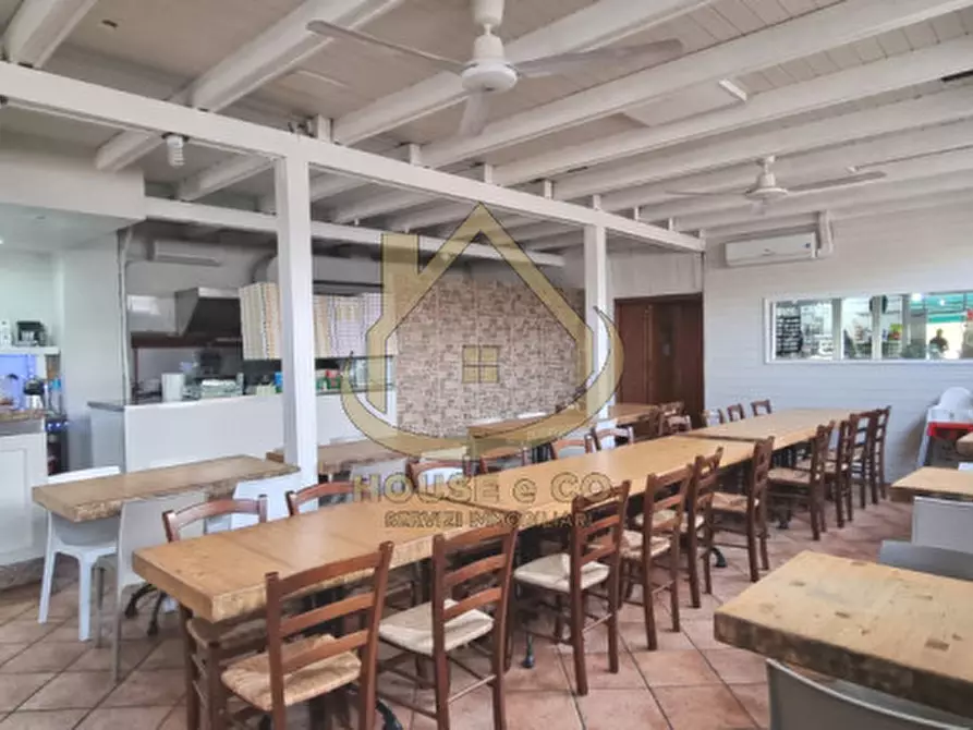 Immagine 17 di Attività commerciale in vendita  in Vigevano Centro a Vigevano