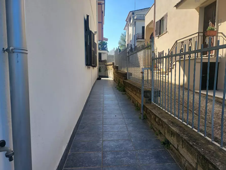 Immagine 6 di Appartamento in vendita  in VIA FLAMINIA a Roma