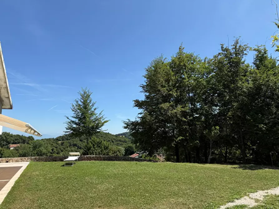 Immagine 2 di Casa bifamiliare in vendita  in Via San Rocco a Arcugnano