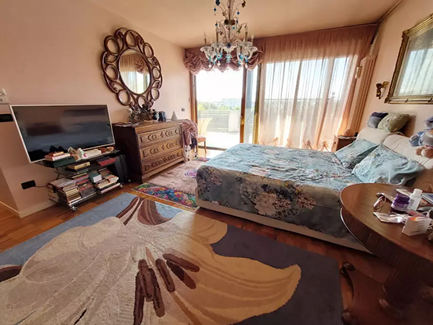 Immagine 11 di Attico in vendita  in Via Adige a Vicenza