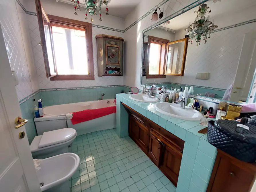 Immagine 12 di Attico in vendita  in Via Adige a Vicenza