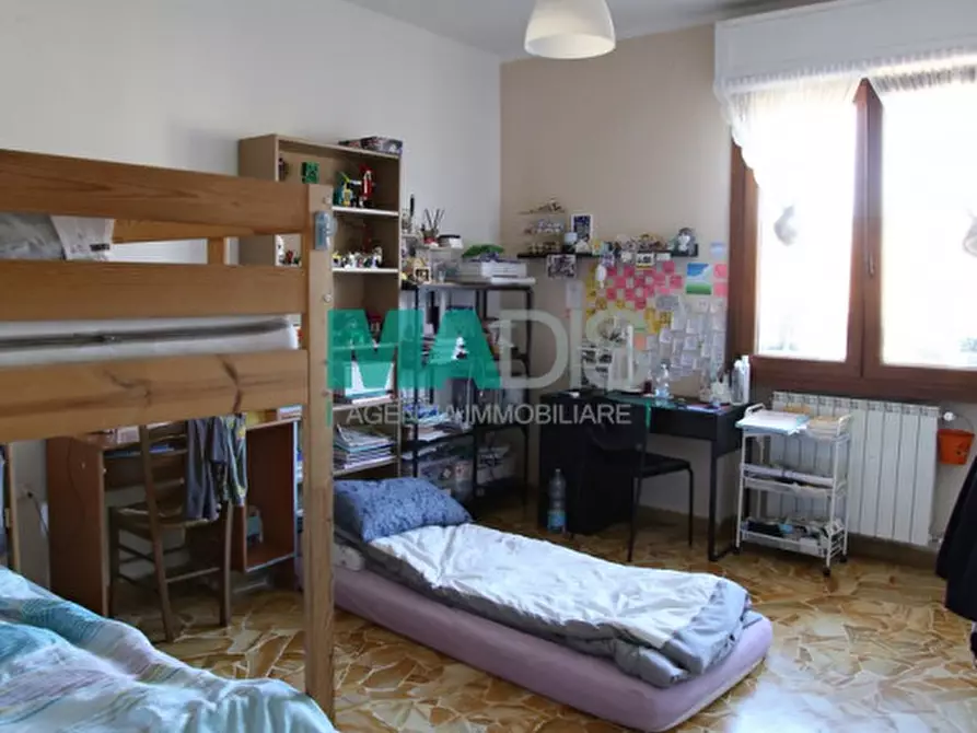 Immagine 7 di Appartamento in vendita  in Via Francesco Baracca a Prato