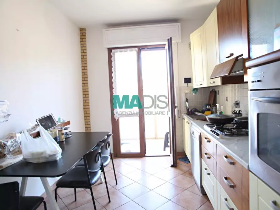 Immagine 10 di Appartamento in vendita  in Via Francesco Baracca a Prato