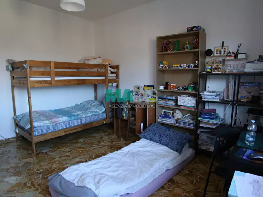 Immagine 9 di Appartamento in vendita  in Via Francesco Baracca a Prato
