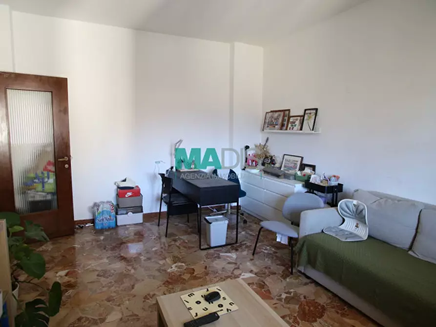 Immagine 14 di Appartamento in vendita  in Via Francesco Baracca a Prato