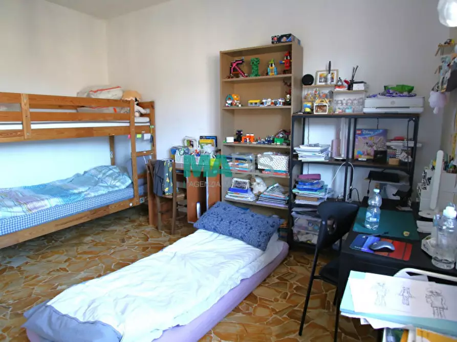 Immagine 22 di Appartamento in vendita  in Via Francesco Baracca a Prato