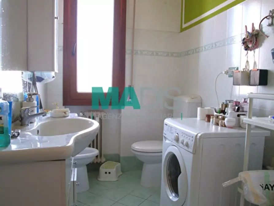 Immagine 24 di Appartamento in vendita  in Via Francesco Baracca a Prato