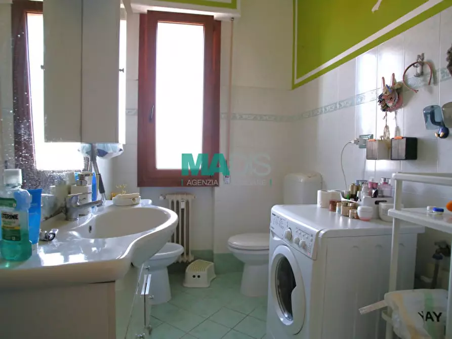 Immagine 25 di Appartamento in vendita  in Via Francesco Baracca a Prato