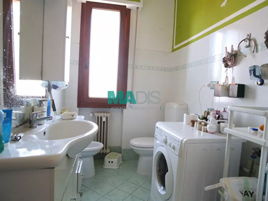 Immagine 26 di Appartamento in vendita  in Via Francesco Baracca a Prato