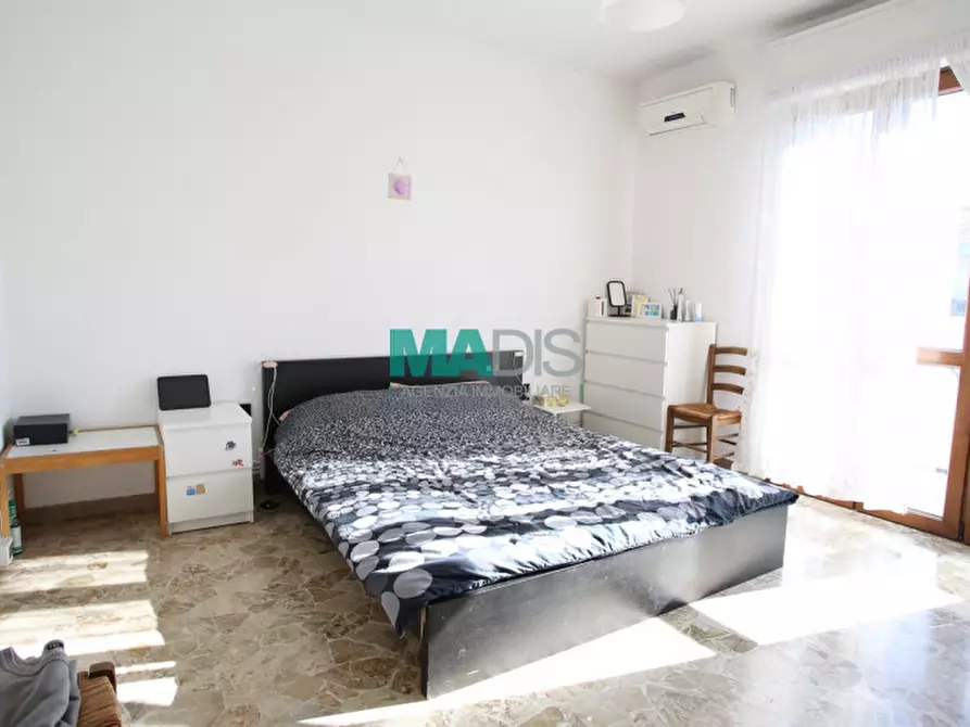 Immagine 31 di Appartamento in vendita  in Via Francesco Baracca a Prato