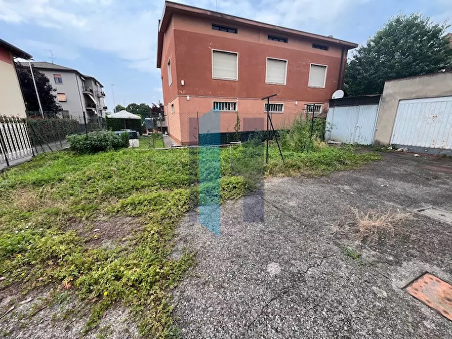 Immagine 4 di Casa indipendente in vendita  in Via Roma a Valbrembo