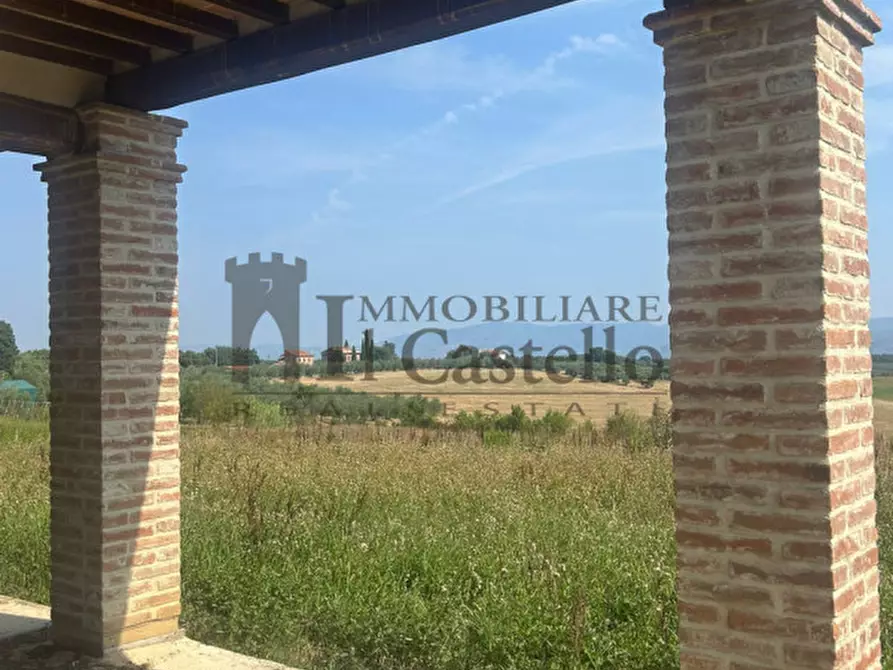 Immagine 5 di Rustico / casale in vendita  a Castiglione Del Lago