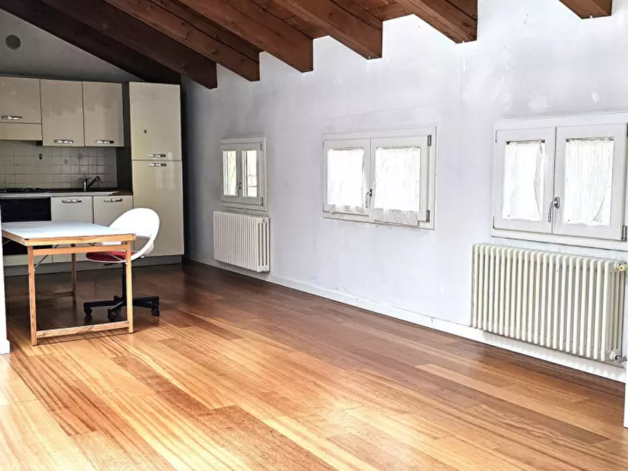 Immagine 2 di Attico in vendita  in Corso del Popolo a Padova