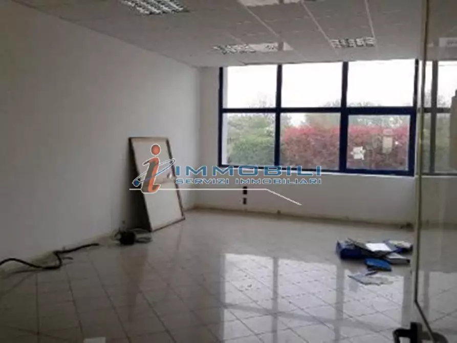 Immagine 3 di Capannone industriale in vendita  in VIA MARCONI a Volongo