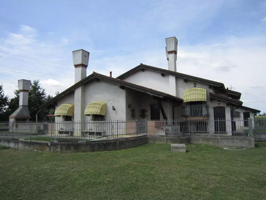 Immagine 1 di Villa in vendita  in Via Archimede, 19/2 a Venezia