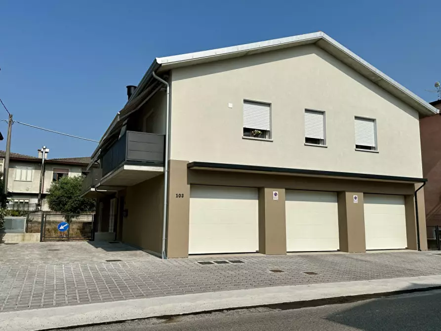 Immagine 1 di Appartamento in vendita  in Via Marconi, 103 a Tezze Sul Brenta