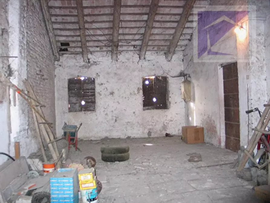 Immagine 15 di Rustico / casale in vendita  a Massanzago