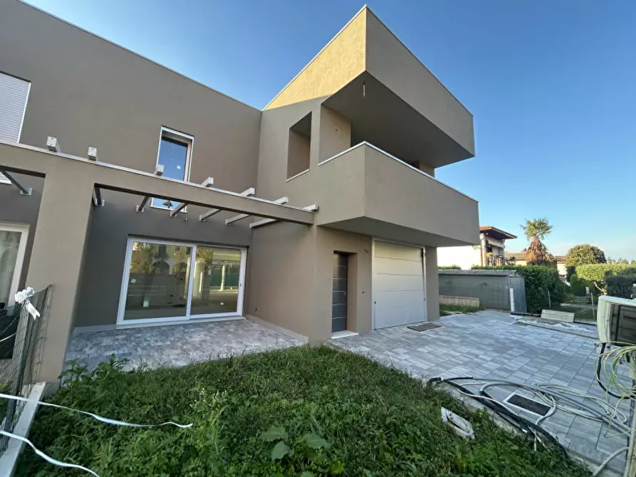 Immagine 5 di Casa bifamiliare in vendita  in VIA PASUBIO a Saccolongo