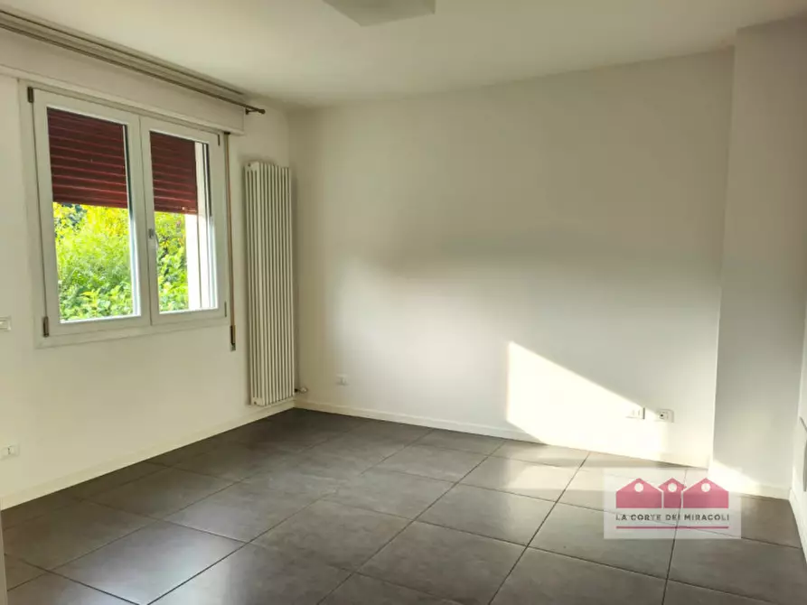 Immagine 17 di Casa bifamiliare in affitto  in Via Curti a Caldogno
