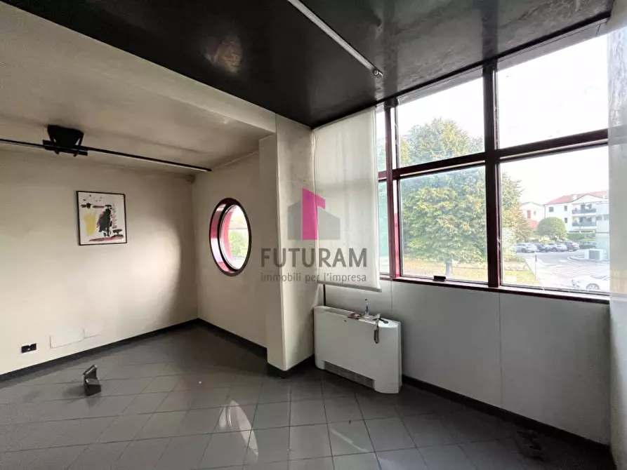 Immagine 3 di Ufficio in affitto  in Via Roma a Campodoro