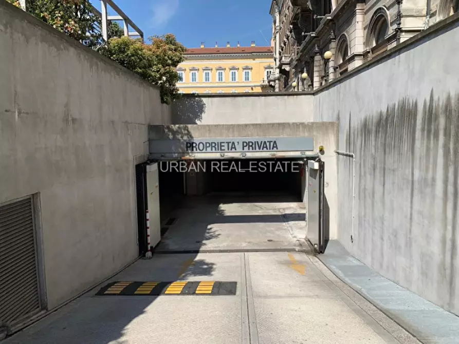 Immagine 40 di Appartamento in affitto  in Via San Spiridione 7 a Trieste