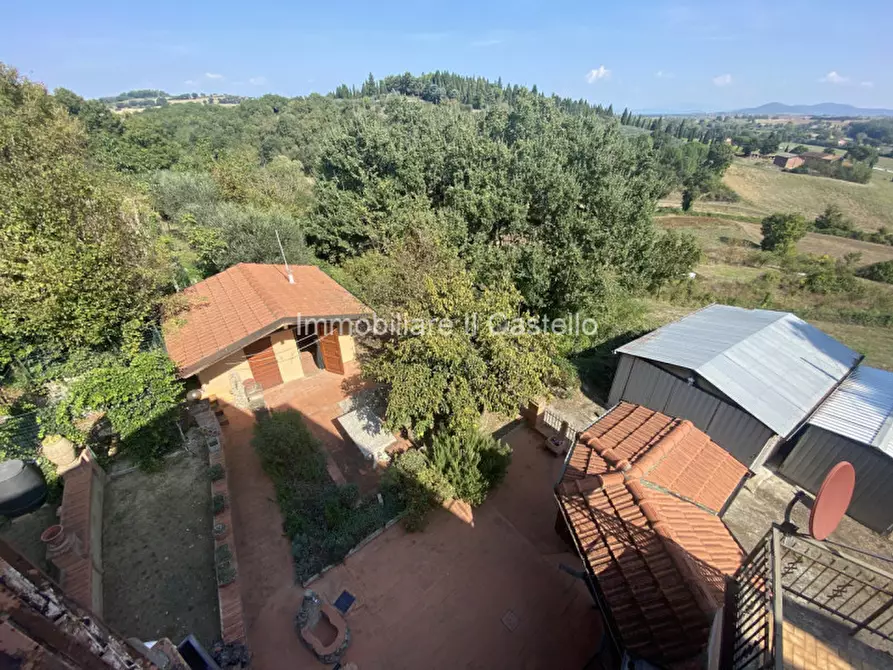 Immagine 37 di Villetta a schiera in vendita  in Località Caioncola a Castiglione Del Lago