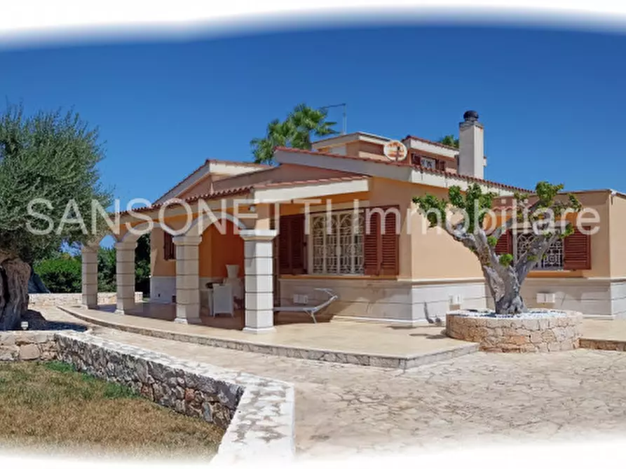 Immagine 4 di Villa in vendita  in IHOSAV a Fasano