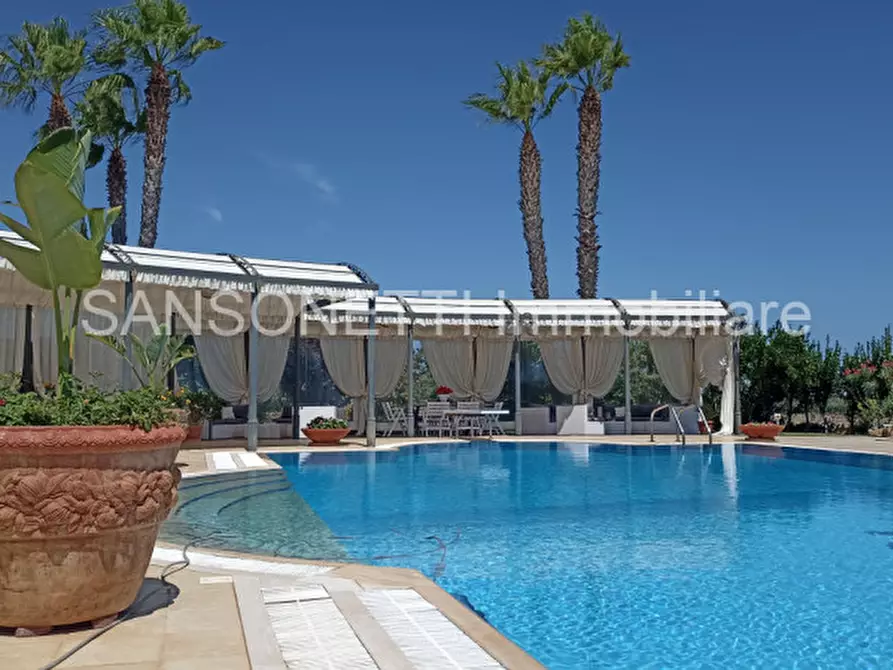 Immagine 9 di Villa in vendita  in IHOSAV a Fasano