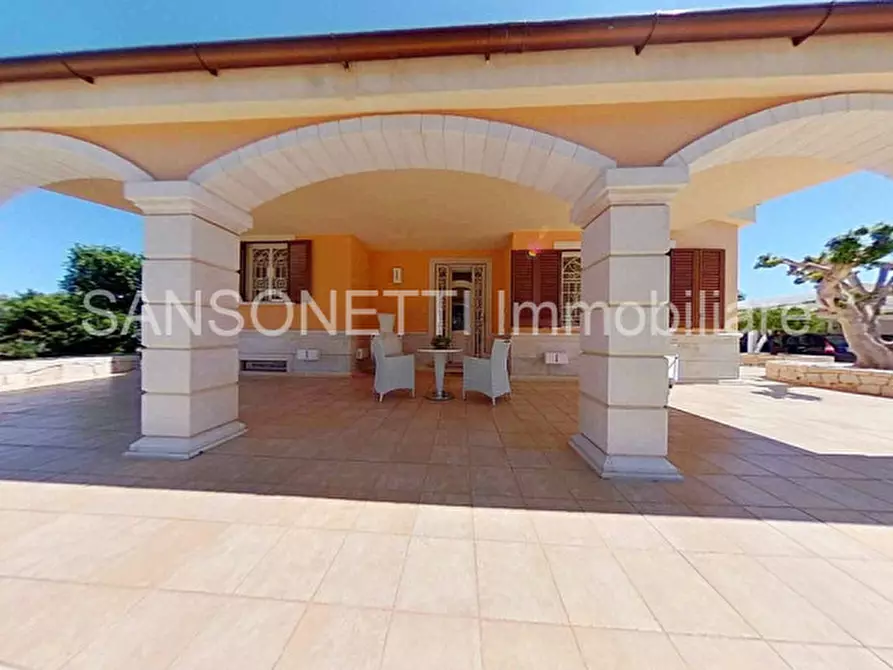 Immagine 12 di Villa in vendita  in IHOSAV a Fasano