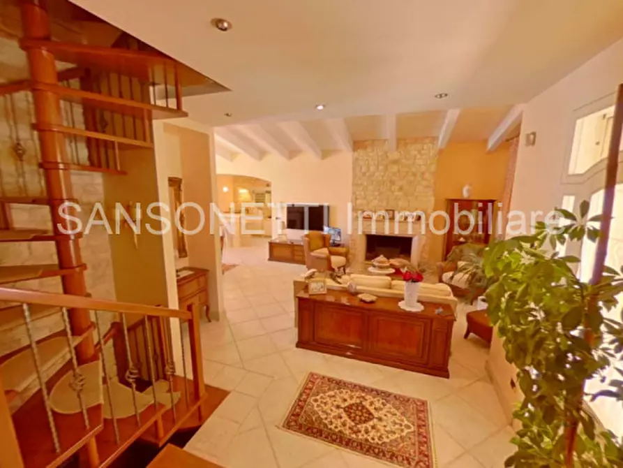 Immagine 17 di Villa in vendita  in IHOSAV a Fasano