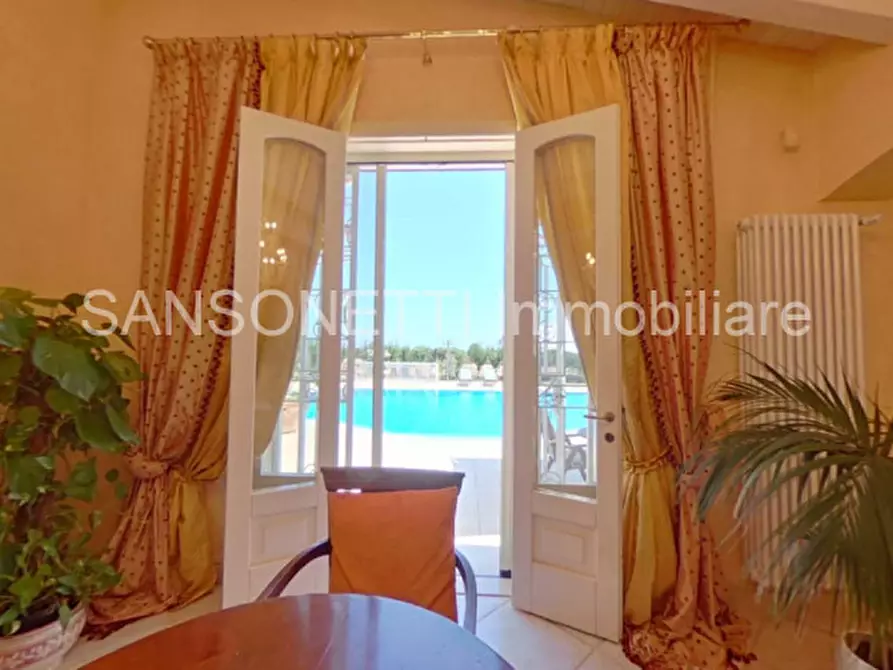 Immagine 21 di Villa in vendita  in IHOSAV a Fasano