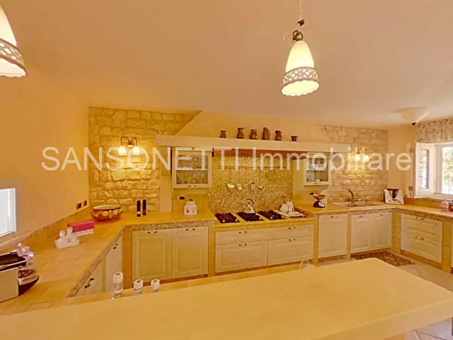 Immagine 24 di Villa in vendita  in IHOSAV a Fasano