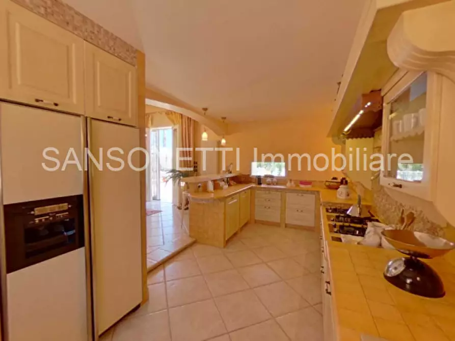 Immagine 27 di Villa in vendita  in IHOSAV a Fasano