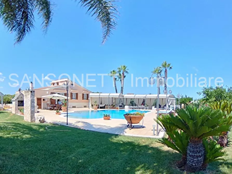 Immagine 55 di Villa in vendita  in IHOSAV a Fasano