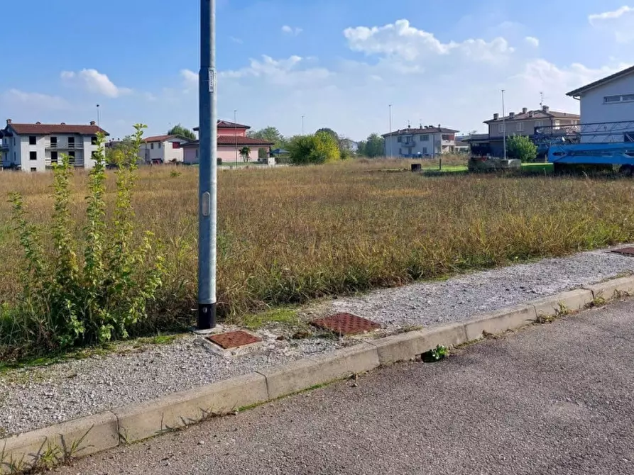 Immagine 1 di Terreno in vendita  in Via Giancarlo Rossi, N. snc a Carpaneto Piacentino