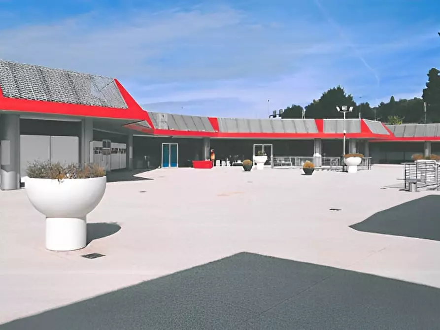 Immagine 10 di Attività commerciale in vendita  in Contrada Rio Moro a Colonnella