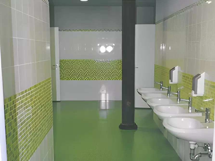 Immagine 19 di Attività commerciale in vendita  in Contrada Rio Moro a Colonnella