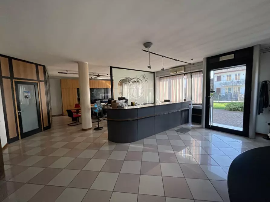 Immagine 9 di Capannone industriale in vendita  a Casale Di Scodosia